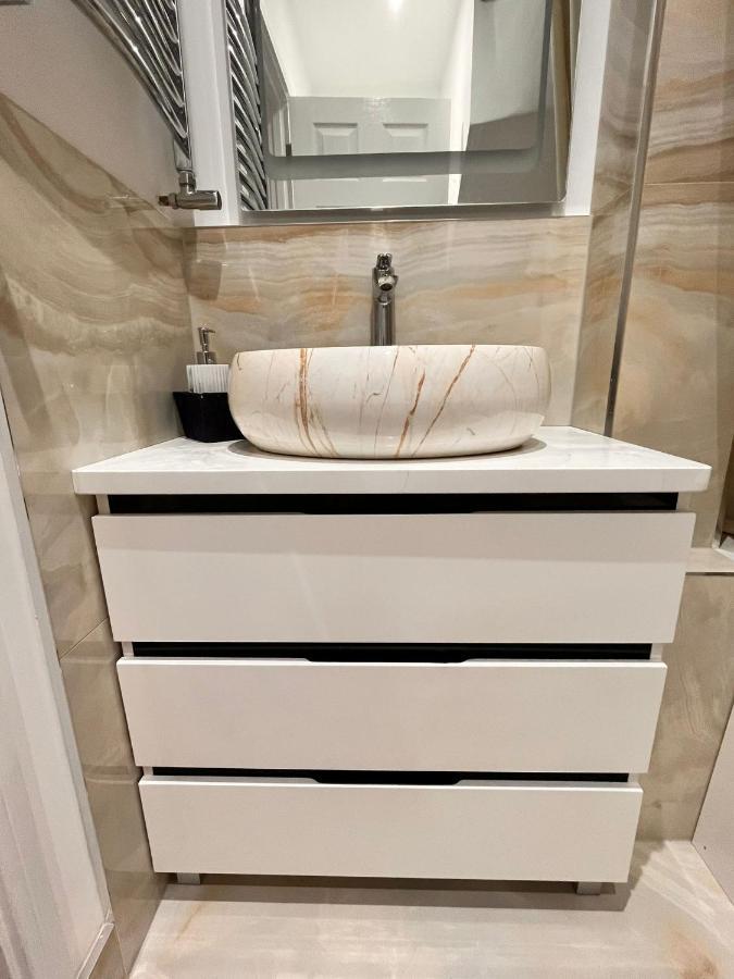 Luxurious Double Bedroom, Ensuite With Free Wifi. Oksford Zewnętrze zdjęcie