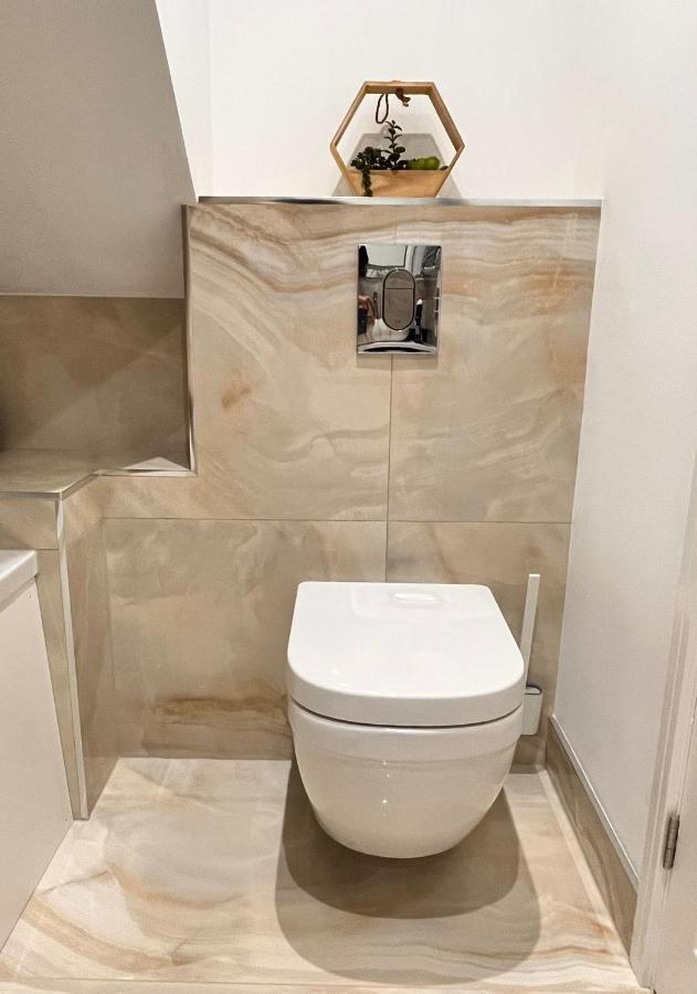 Luxurious Double Bedroom, Ensuite With Free Wifi. Oksford Zewnętrze zdjęcie